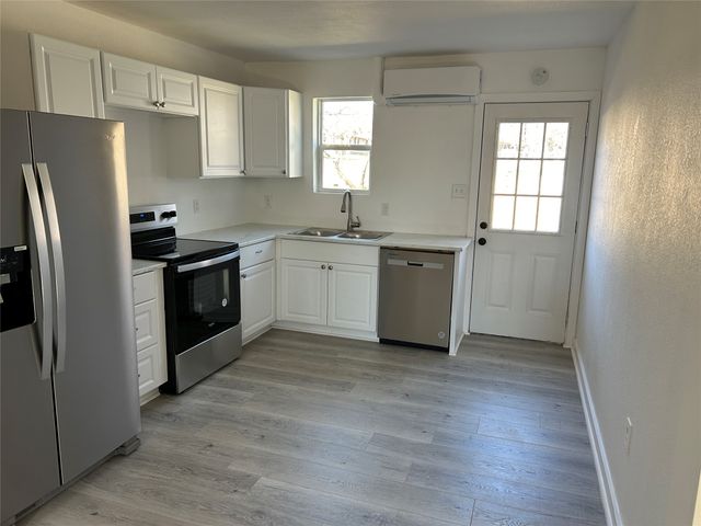 2612 S Oak Trail, Granbury, TX 76048