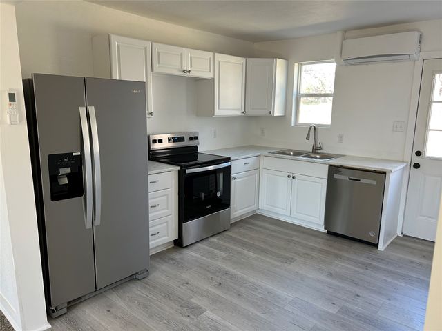 2612 S Oak Trail, Granbury, TX 76048