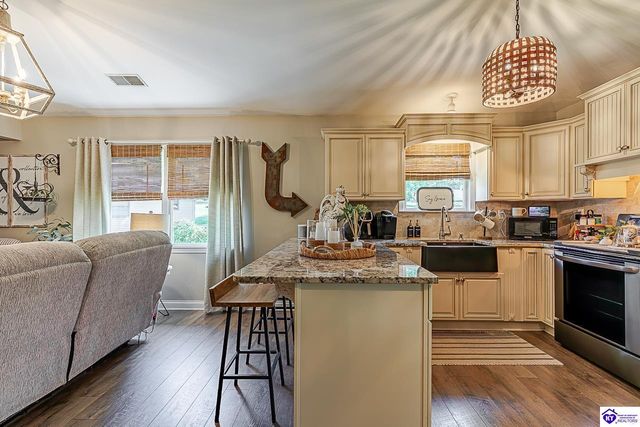 106 A Cottage Circle, Elizabethtown, KY 42701