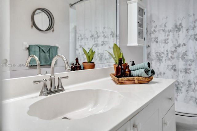 14808 N 69th St N, Loxahatchee, FL 33470