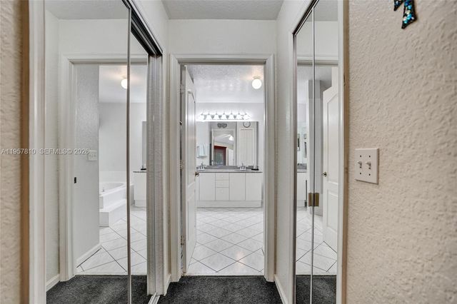 14808 N 69th St N, Loxahatchee, FL 33470