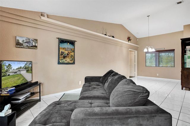 14808 N 69th St N, Loxahatchee, FL 33470