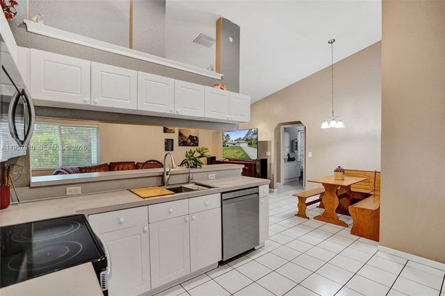 14808 N 69th St N, Loxahatchee, FL 33470