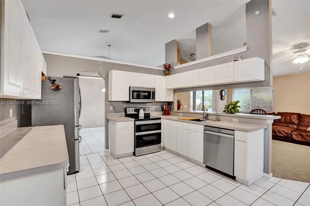 14808 N 69th St N, Loxahatchee, FL 33470