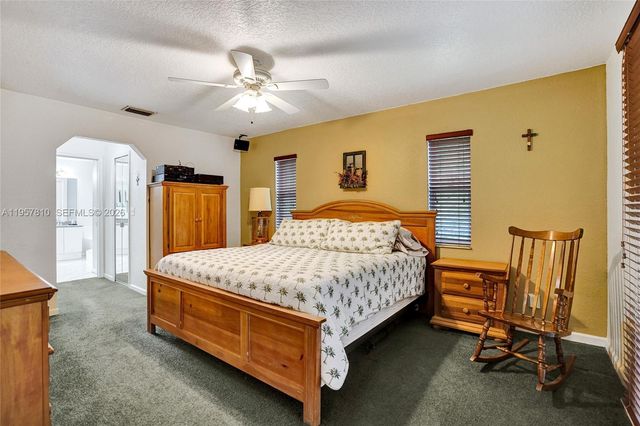 14808 N 69th St N, Loxahatchee, FL 33470