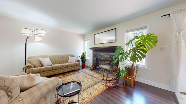 225 Valley Drive, Ypsilanti Twp, MI 48197