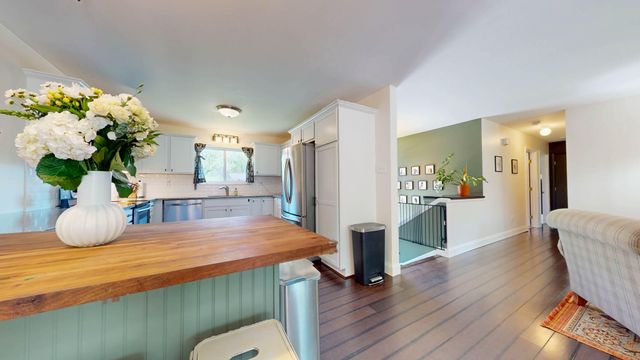 225 Valley Drive, Ypsilanti Twp, MI 48197