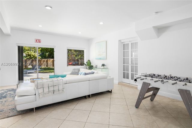 1527 Fletcher St NA, Hollywood, FL 33020