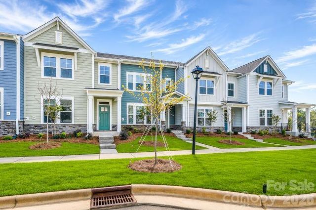10116 Mamillion Drive, Huntersville, NC 28078