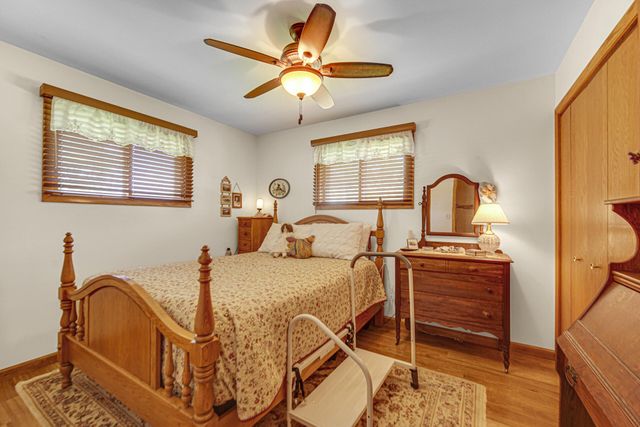1001 W 39th Avenue, Hobart, IN 46342