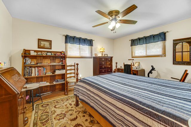 1001 W 39th Avenue, Hobart, IN 46342