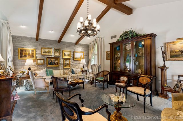 4722 S Yorktown Place, Tulsa, OK 74105