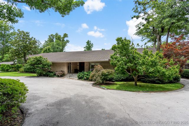 4722 S Yorktown Place, Tulsa, OK 74105