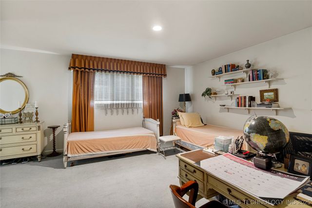 4722 S Yorktown Place, Tulsa, OK 74105