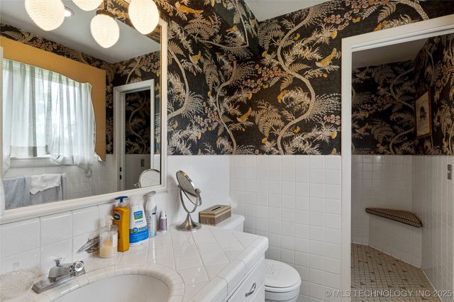 4722 S Yorktown Place, Tulsa, OK 74105