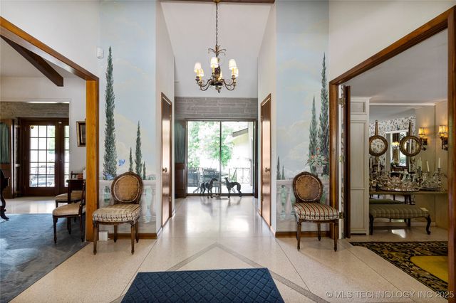 4722 S Yorktown Place, Tulsa, OK 74105