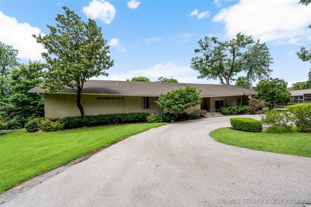 4722 S Yorktown Place, Tulsa, OK 74105