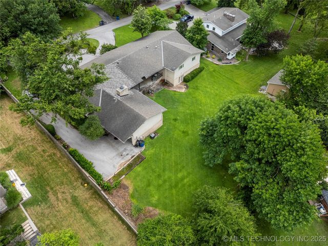 4722 S Yorktown Place, Tulsa, OK 74105