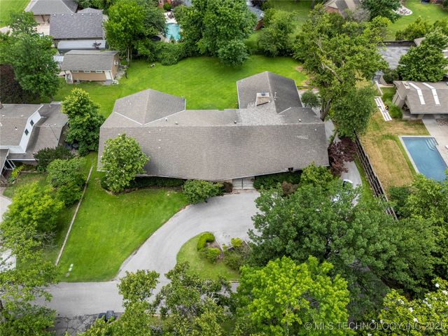 4722 S Yorktown Place, Tulsa, OK 74105