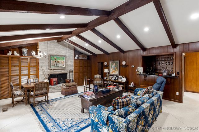 4722 S Yorktown Place, Tulsa, OK 74105