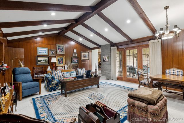 4722 S Yorktown Place, Tulsa, OK 74105