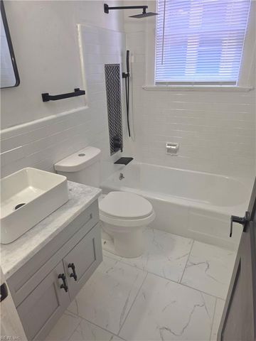 2709 Bayview BLVD, Portsmouth, VA 23703