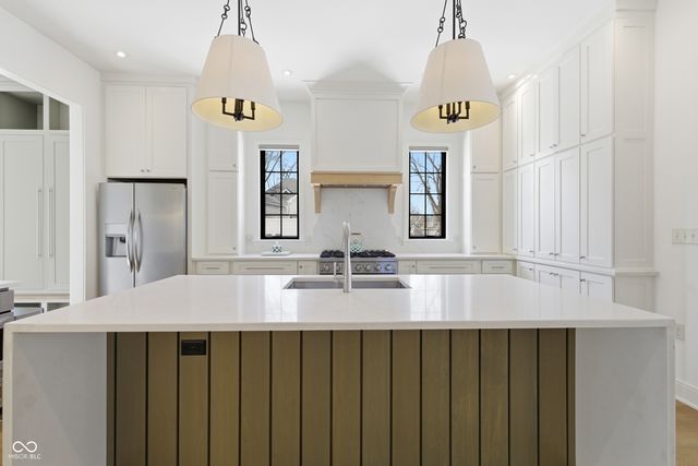 2301 Nowland Avenue, Indianapolis, IN 46201