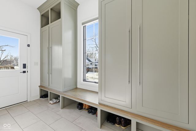 2301 Nowland Avenue, Indianapolis, IN 46201