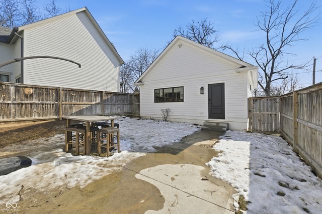 2301 Nowland Avenue, Indianapolis, IN 46201