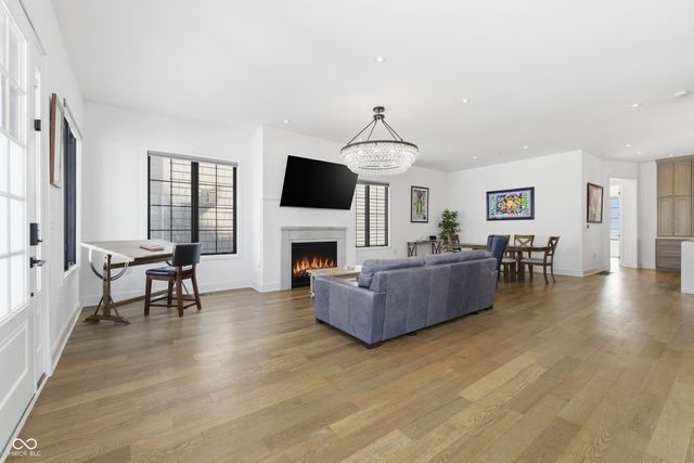 2301 Nowland Avenue, Indianapolis, IN 46201