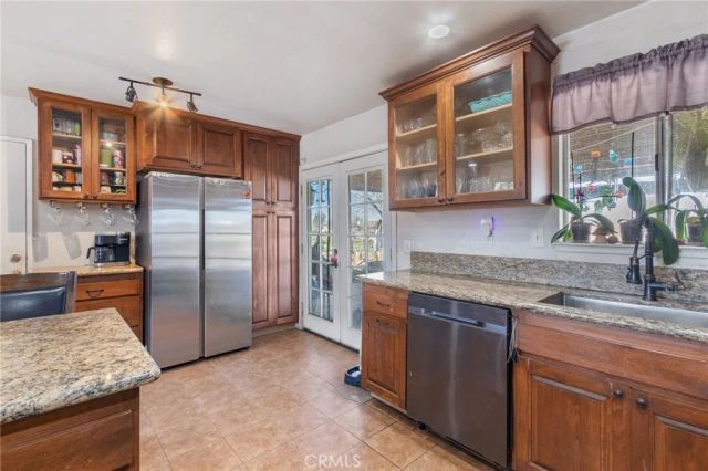 15177 Greenrock Avenue, Lancaster, CA 93535