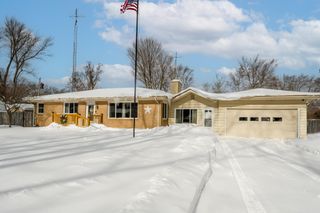 205 Jamesway, Benton Harbor, MI 49022