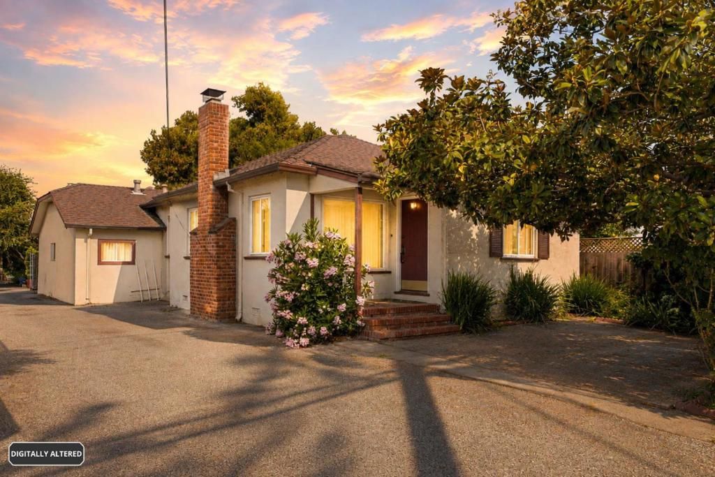Image 1 of property listing at 819 Hudson Street, Redwood City, CA 94061