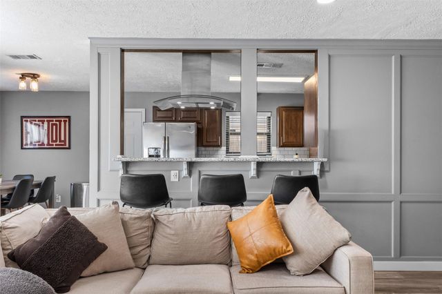 2517 Arbor Drive, Bryan, TX 77802