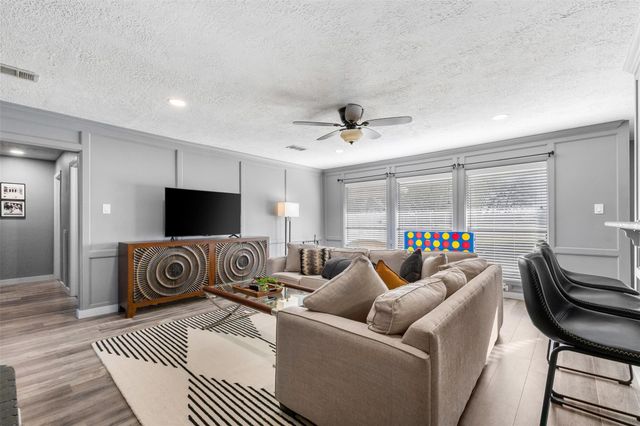 2517 Arbor Drive, Bryan, TX 77802