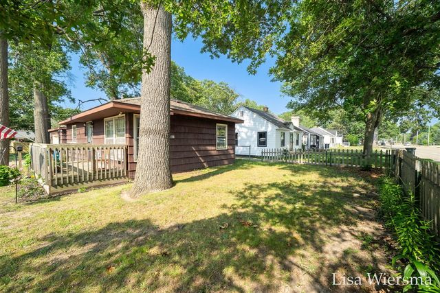 2190 W Sherman Boulevard, Muskegon, MI 49441