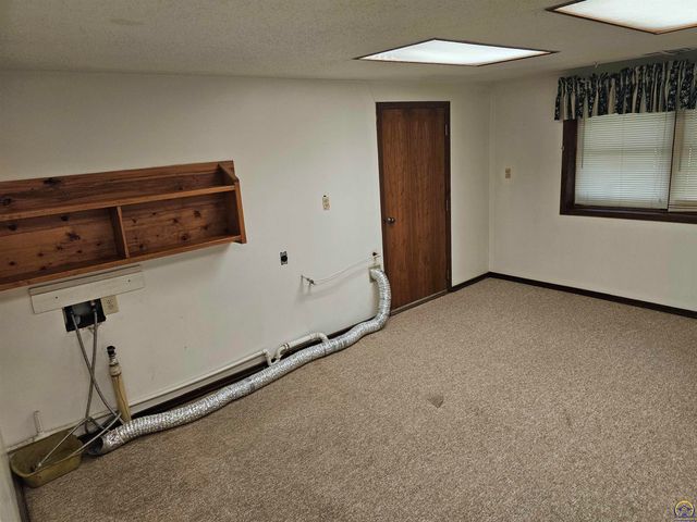 10819 T2 Lane, Hoyt, KS 66440