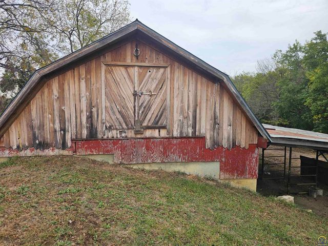 10819 T2 Lane, Hoyt, KS 66440