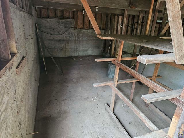 10819 T2 Lane, Hoyt, KS 66440