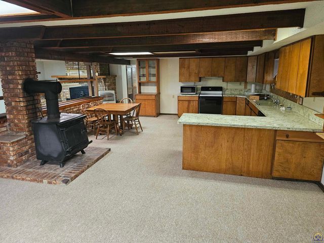 10819 T2 Lane, Hoyt, KS 66440