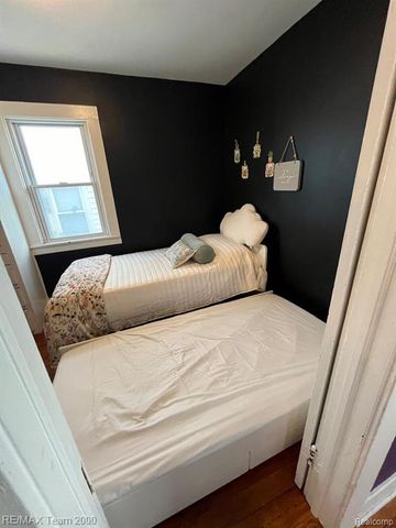 2050 Cornell Street, Dearborn, MI 48124