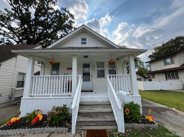 2050 Cornell Street, Dearborn, MI 48124