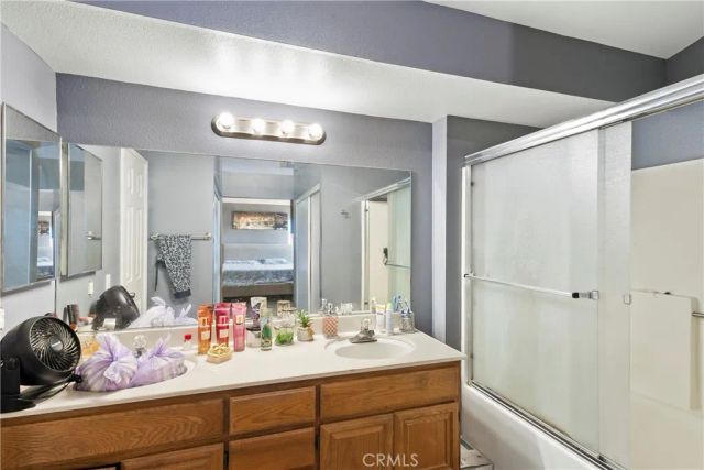 5703 Evergem Avenue, Palmdale, CA 93552