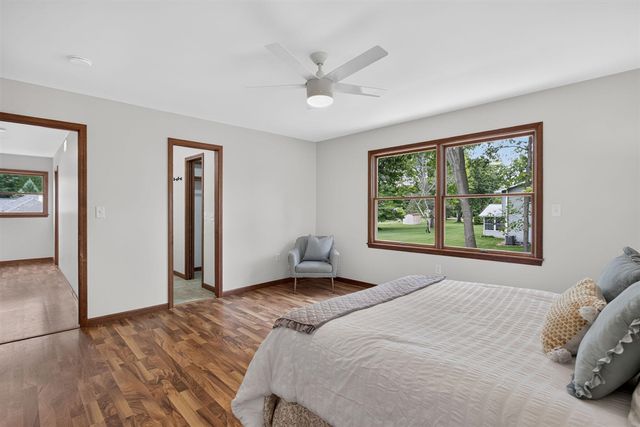 5129 N Bardstone Street, Jackson, MI 49201