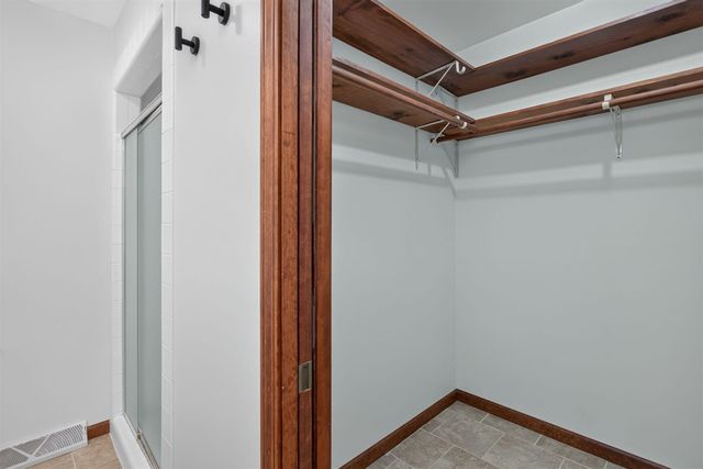 5129 N Bardstone Street, Jackson, MI 49201