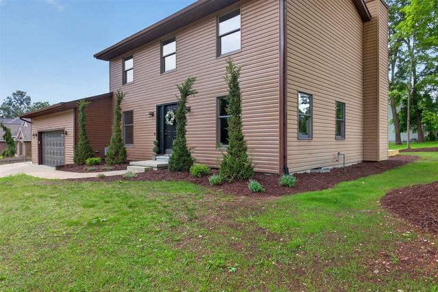 5129 N Bardstone Street, Jackson, MI 49201