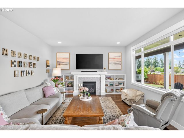 2819 N ESTATE St, Newberg, OR 97132