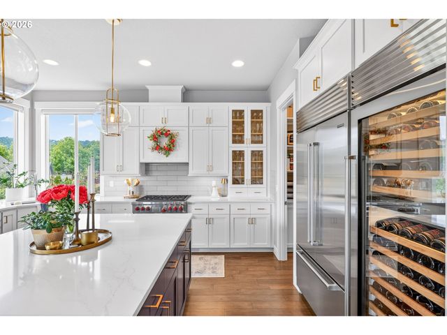 2819 N ESTATE St, Newberg, OR 97132
