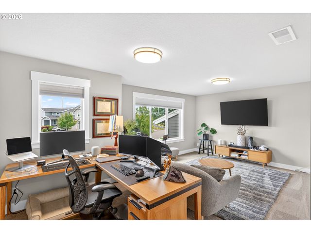 2819 N ESTATE St, Newberg, OR 97132
