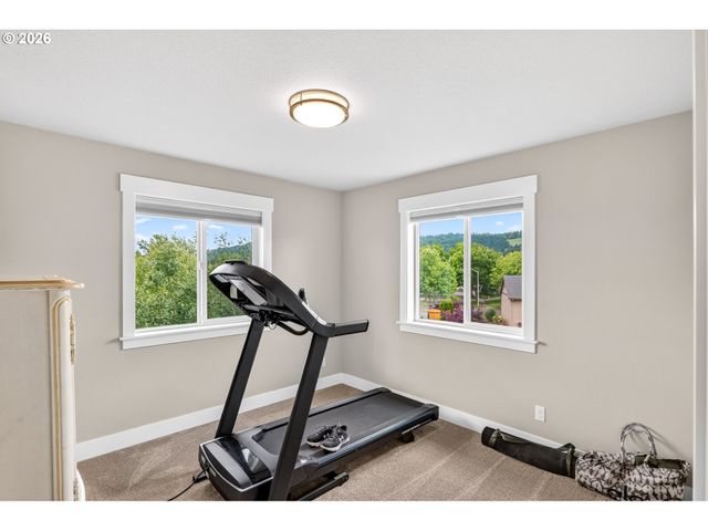 2819 N ESTATE St, Newberg, OR 97132